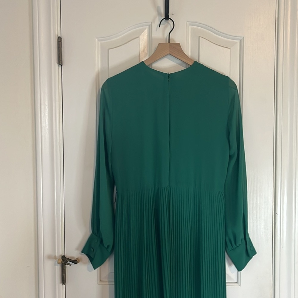 Zara Emerald Green Long-Sleeve Pleated Jumpsuit with Belt - Picture 8 of 12